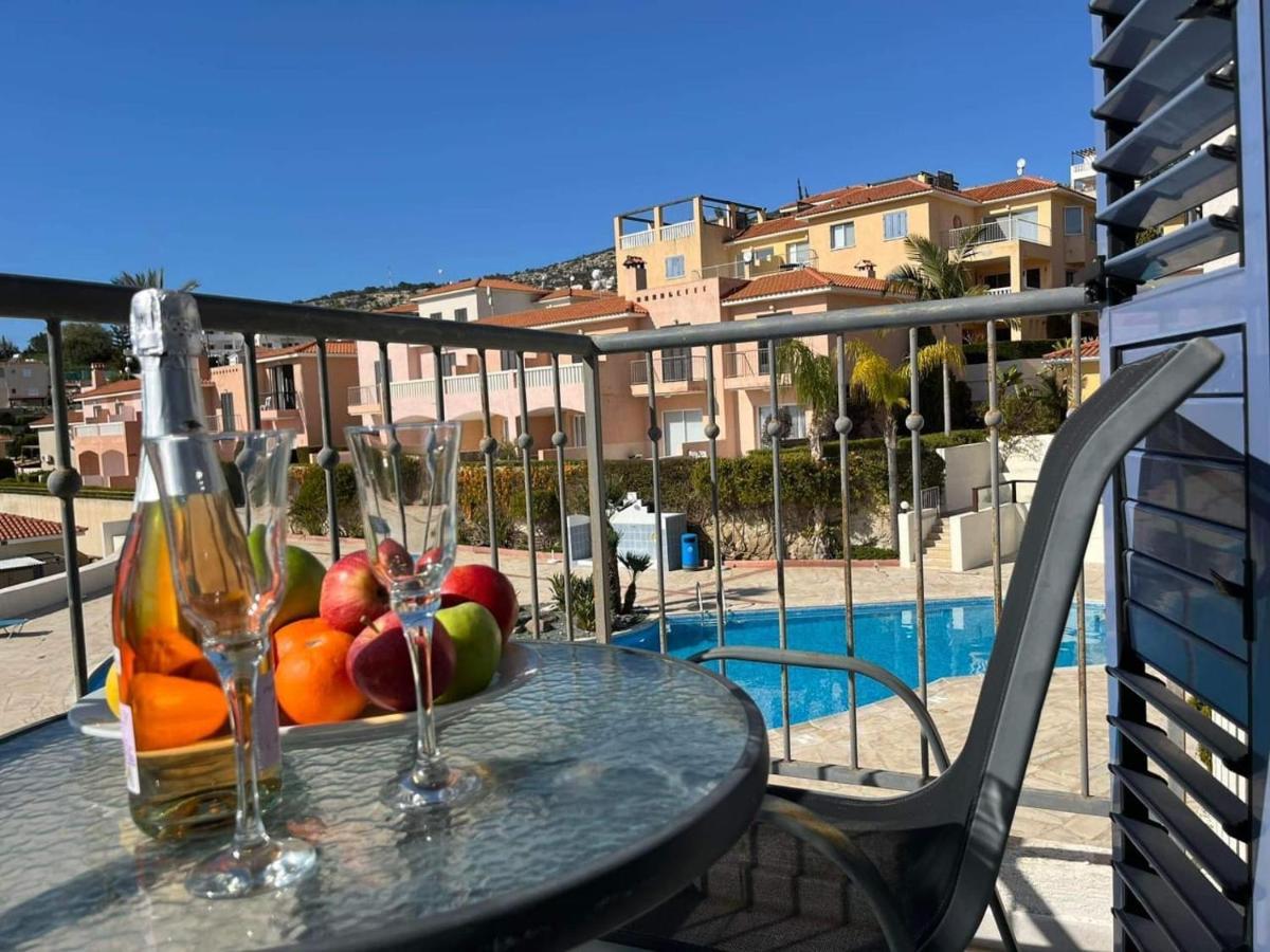 Ferienwohnung Desire Gardens Peyia Exterior foto